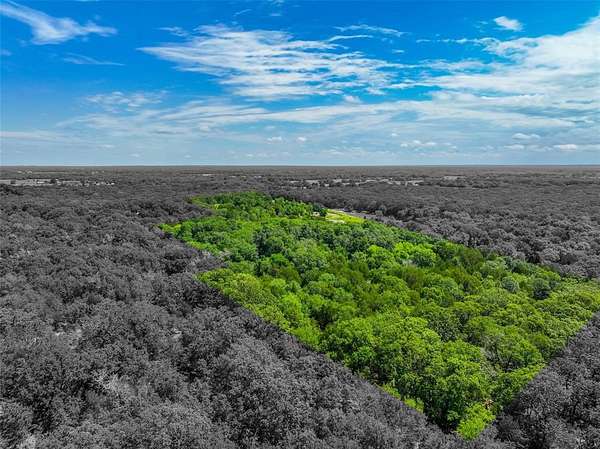 11.7 Acres of Land for Sale in Greenville, Texas