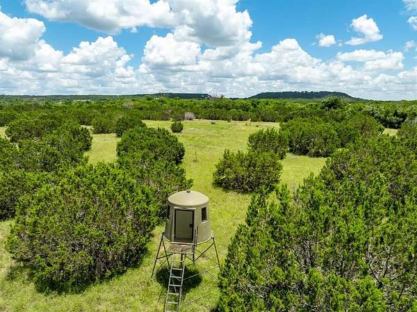 124 Acres of Land for Sale in Jonesboro, Texas