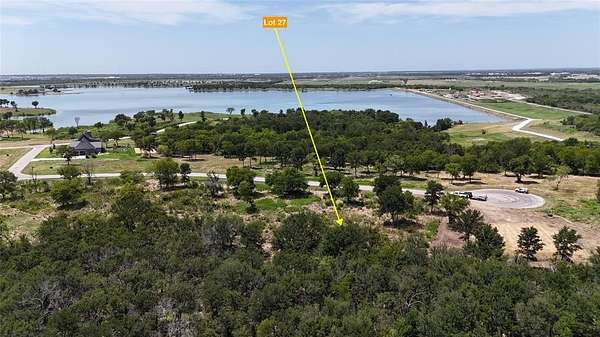 1.85 Acres of Land for Sale in Corsicana, Texas