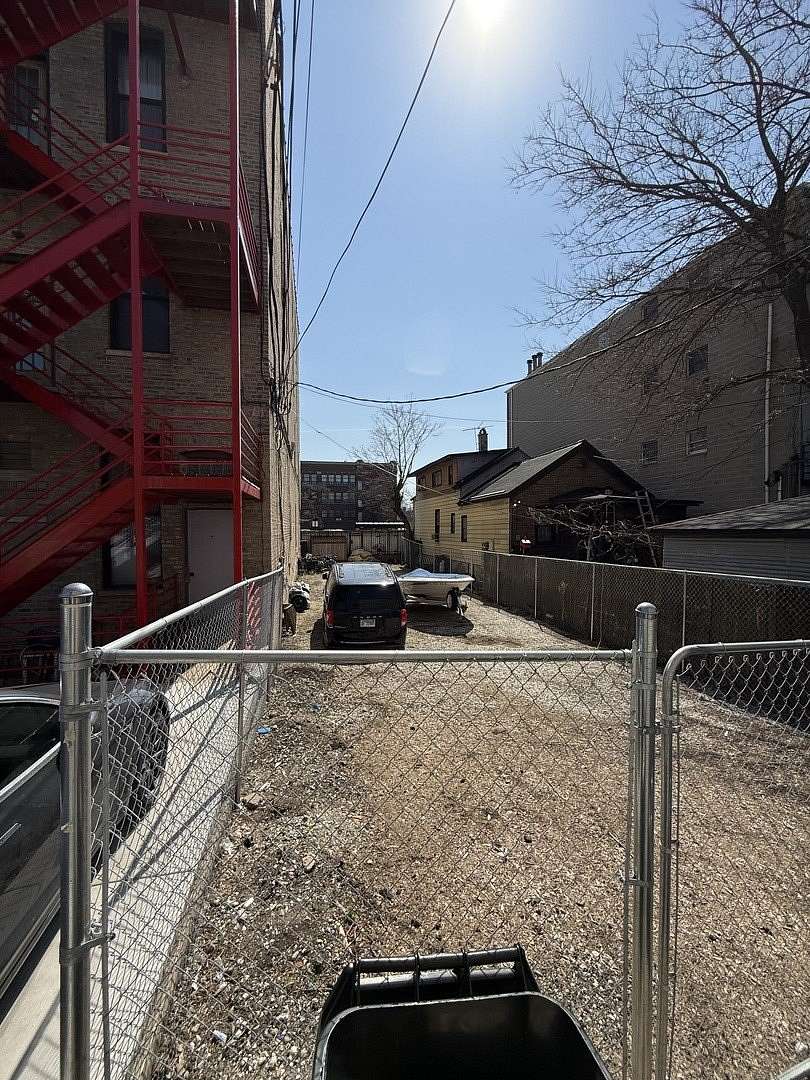 0.05 Acres of Land for Sale in Chicago, Illinois