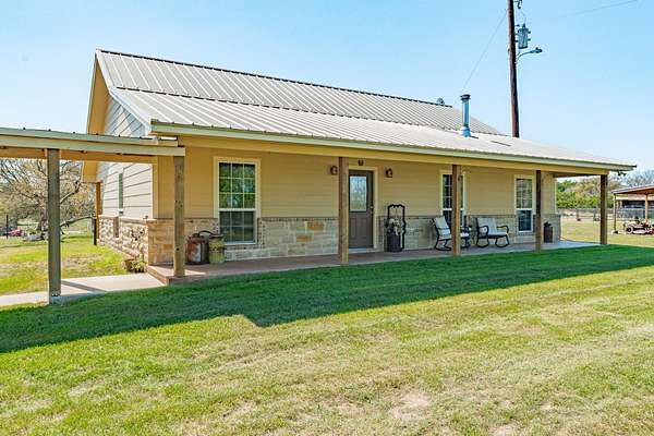 17 Acres of Land with Home for Sale in Kempner, Texas