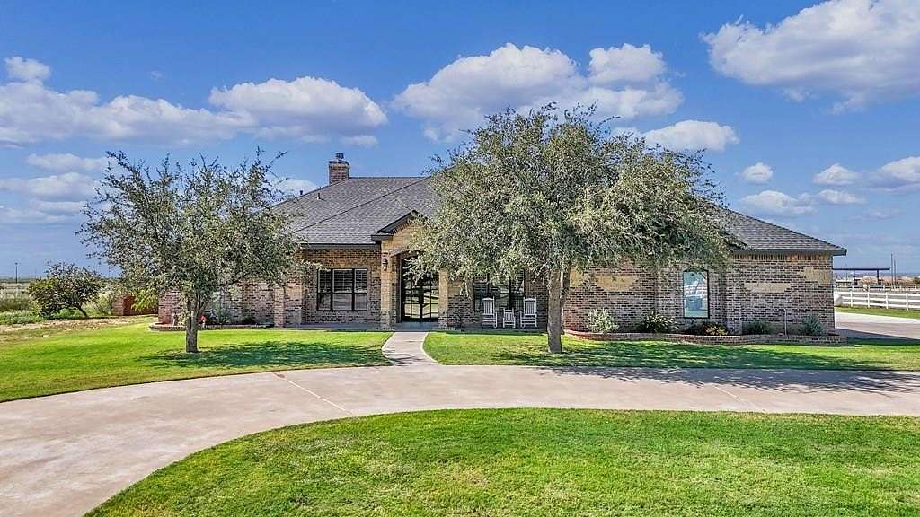 2.5 Acres of Land with Home for Sale in Midland, Texas