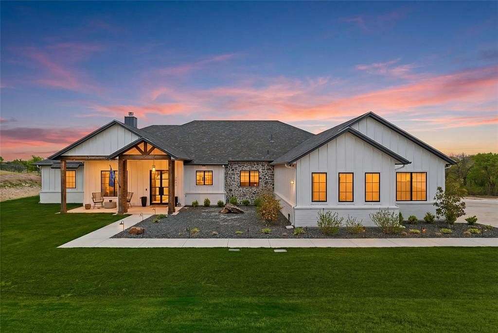 2 Acres of Land with Home for Sale in Weatherford, Texas