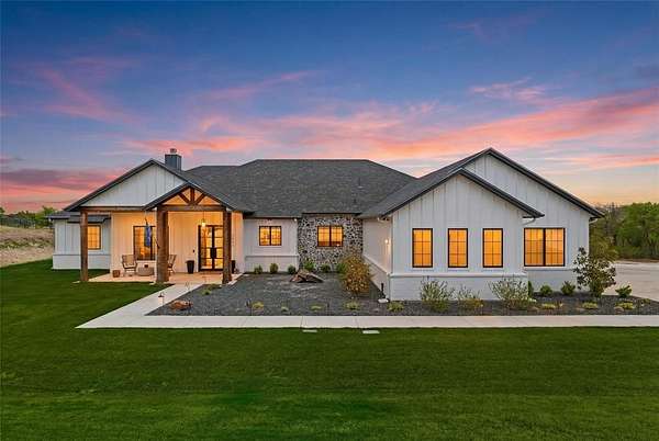 2 Acres of Land with Home for Sale in Weatherford, Texas