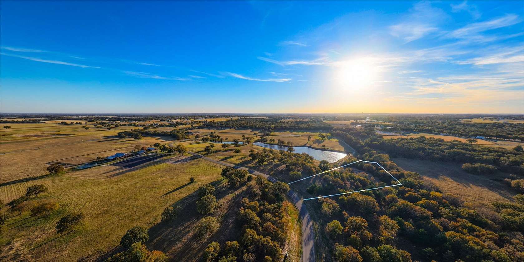 2.32 Acres of Residential Land for Sale in Bowie, Texas