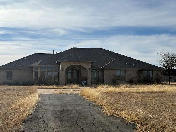 10 Acres of Land with Home for Sale in Snyder, Texas