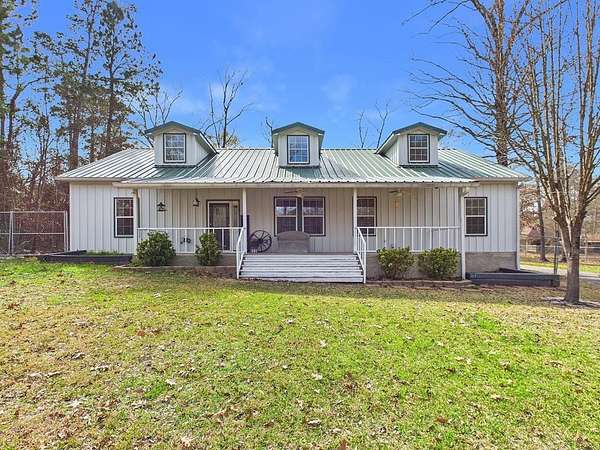 6.75 Acres of Land with Home for Sale in Lufkin, Texas