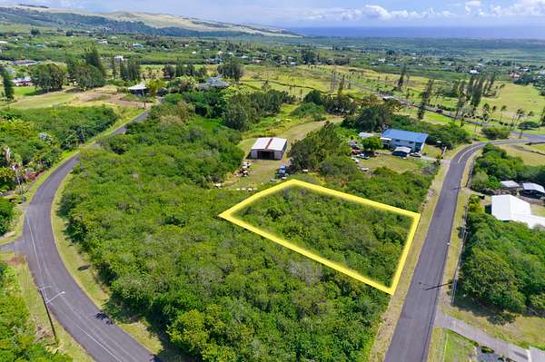 0.35 Acres of Land for Sale in Nāʻālehu, Hawaii