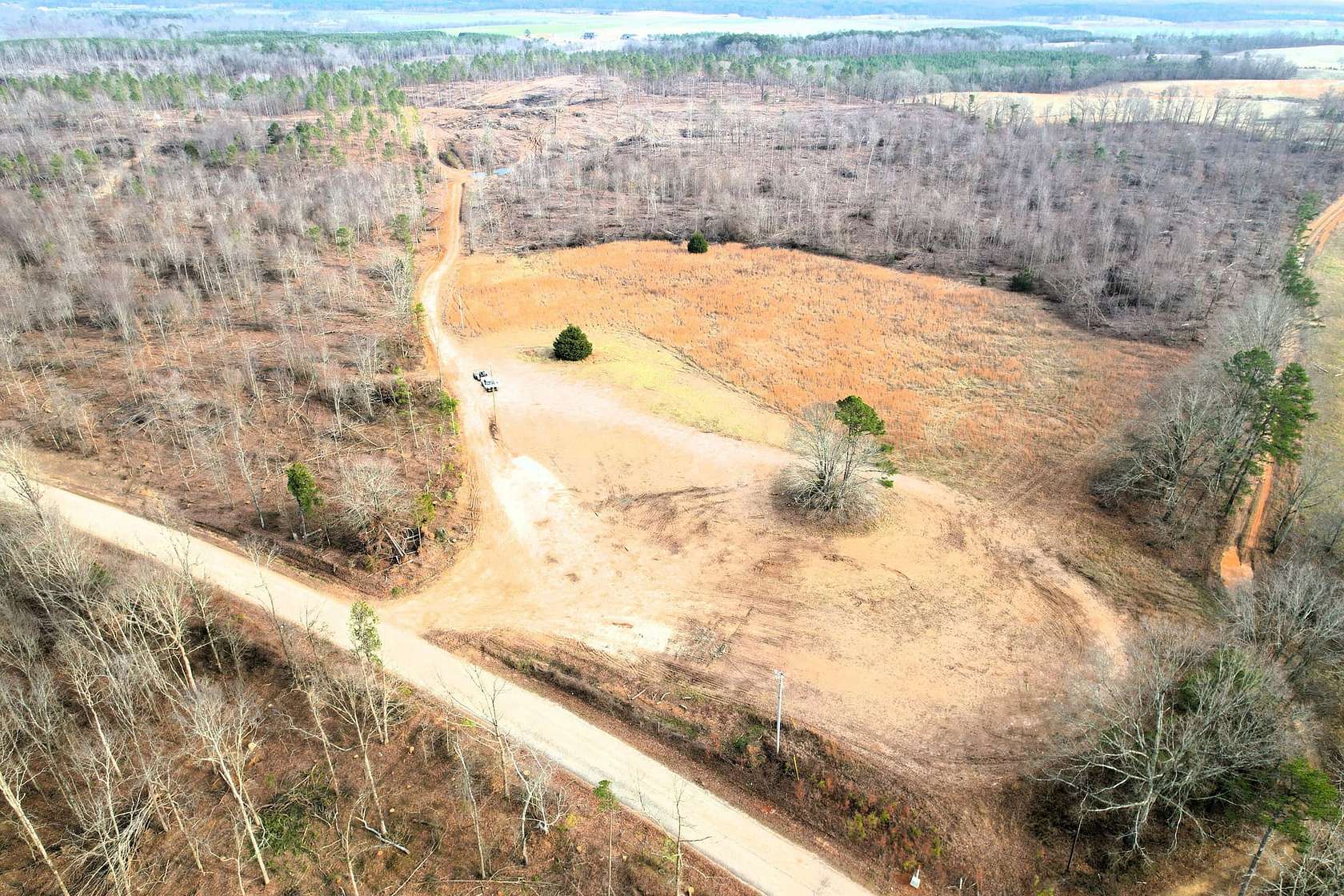 27 Acres of Recreational Land for Sale in Lutts, Tennessee