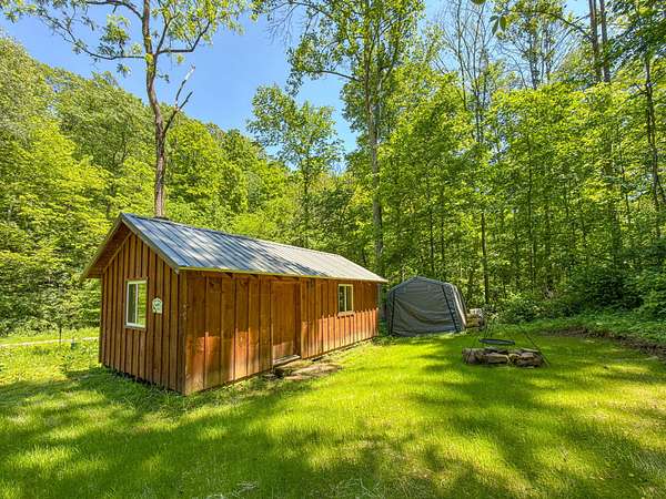 80 Acres of Recreational Land for Sale in Marietta, Ohio