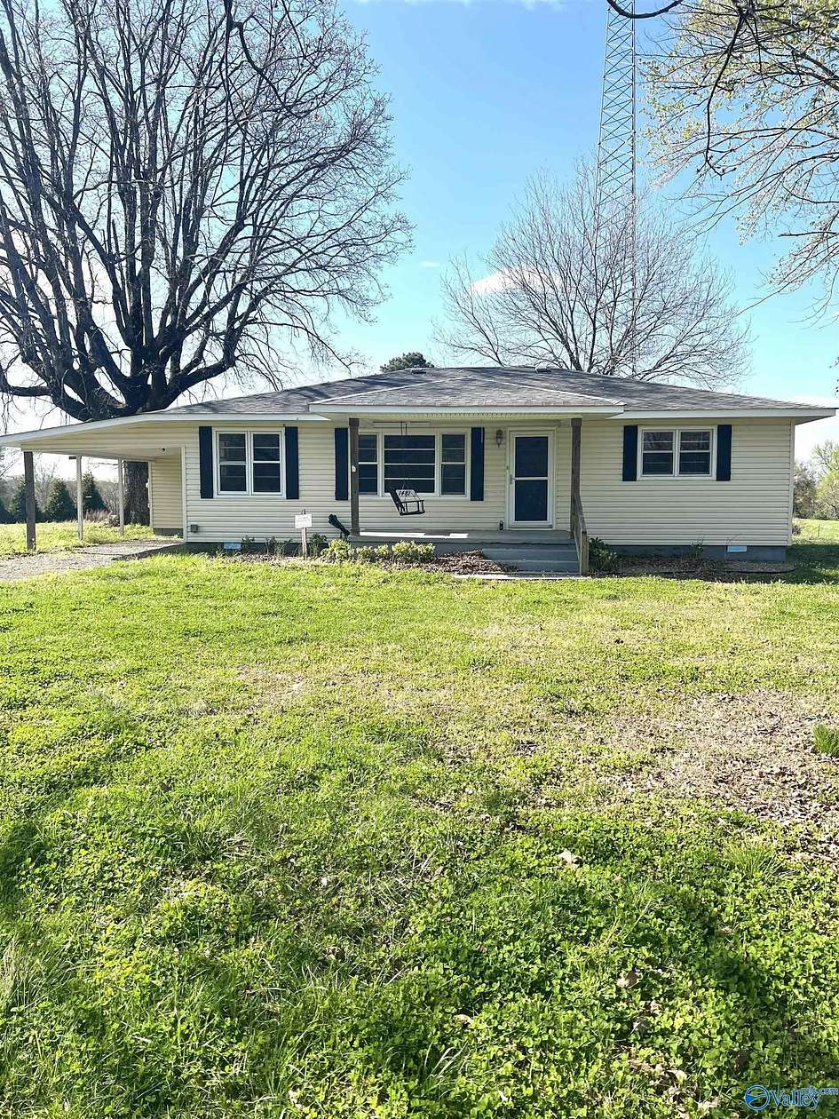 1.66 Acres of Land with Home for Sale in Arab, Alabama