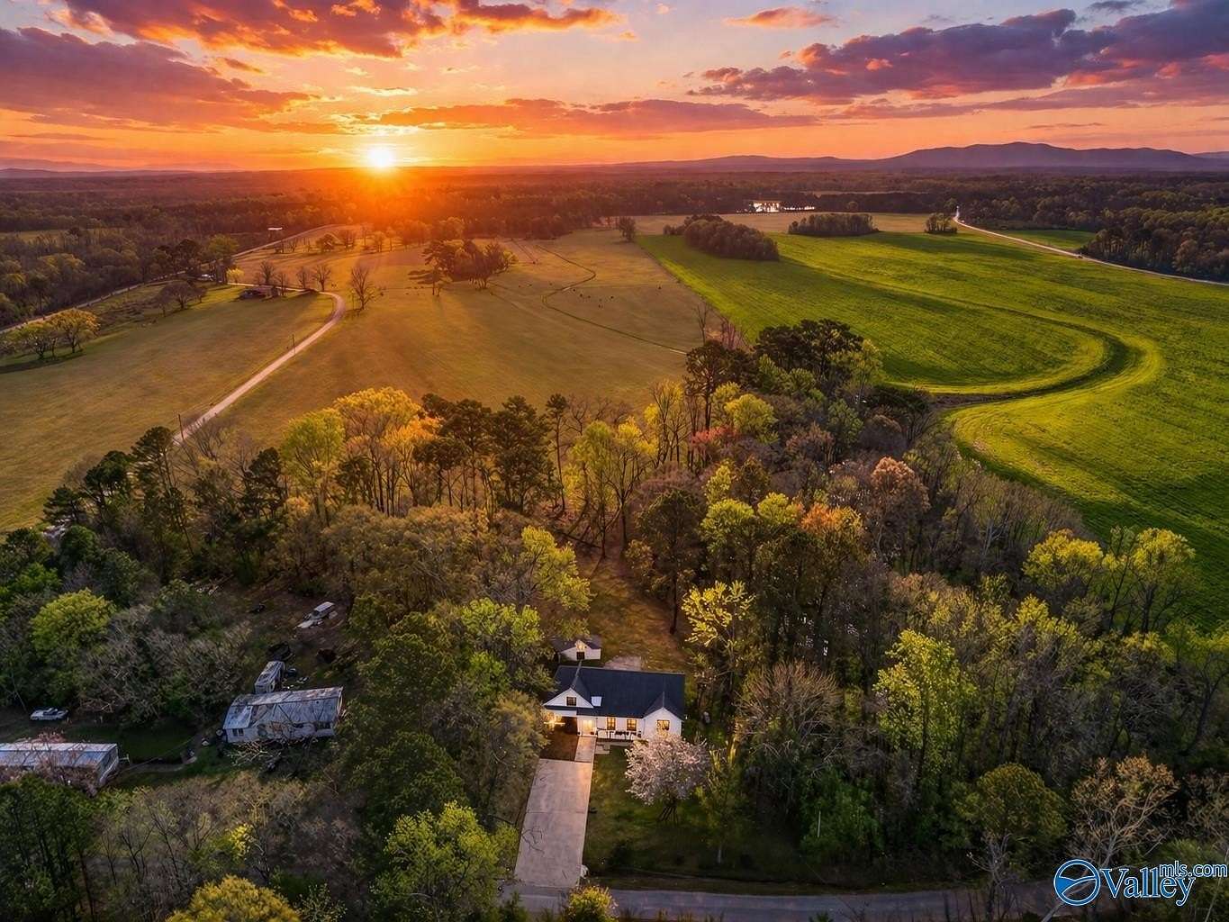2.6 Acres of Land with Home for Sale in Gadsden, Alabama