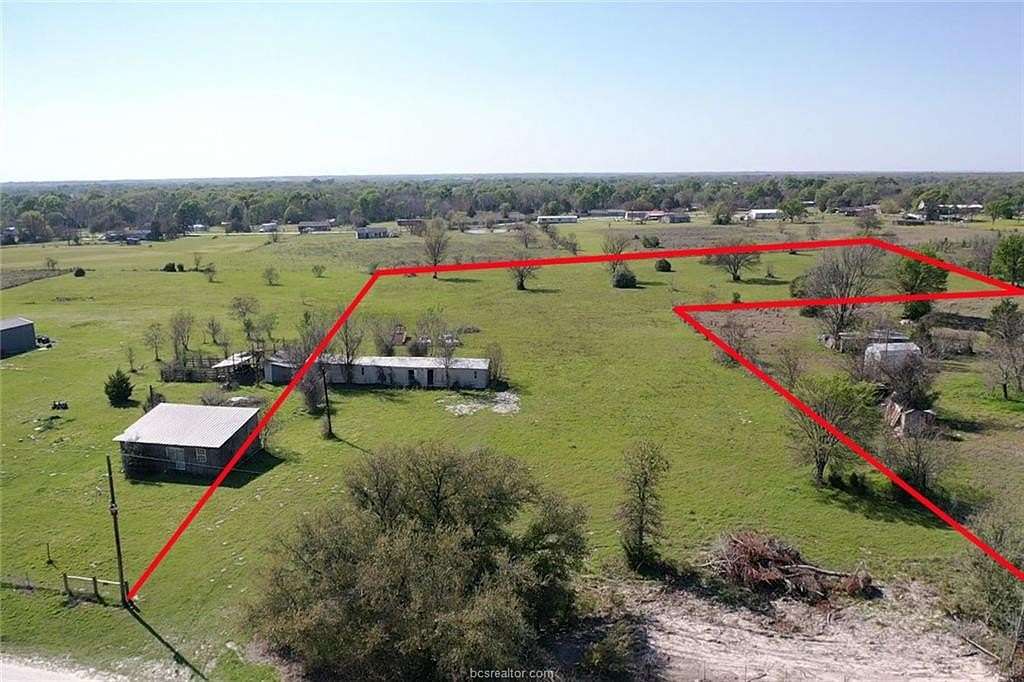 5 Acres of Residential Land for Sale in Madisonville, Texas