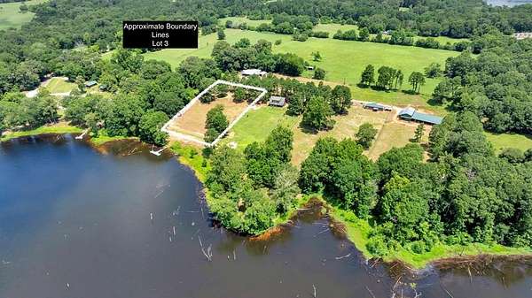 1.32 Acres of Residential Land for Sale in Garrison, Texas