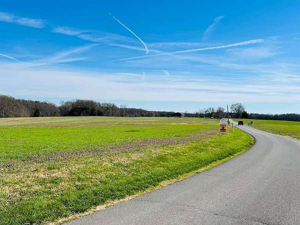 1.32 Acres of Residential Land for Auction in Russell Springs, Kentucky