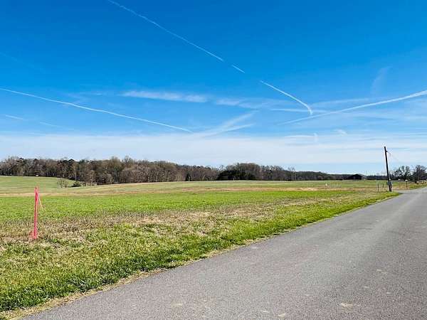 1.32 Acres of Residential Land for Auction in Russell Springs, Kentucky