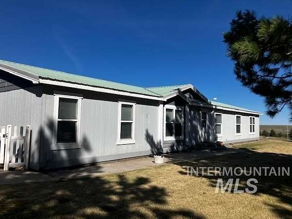 28.2 Acres of Agricultural Land with Home for Sale in Pomeroy, Washington