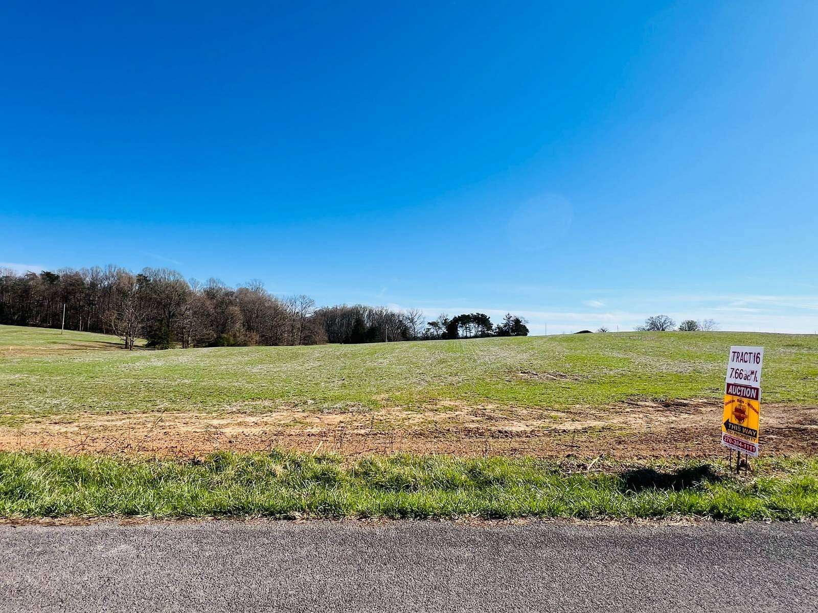 7.66 Acres of Residential Land for Auction in Russell Springs, Kentucky