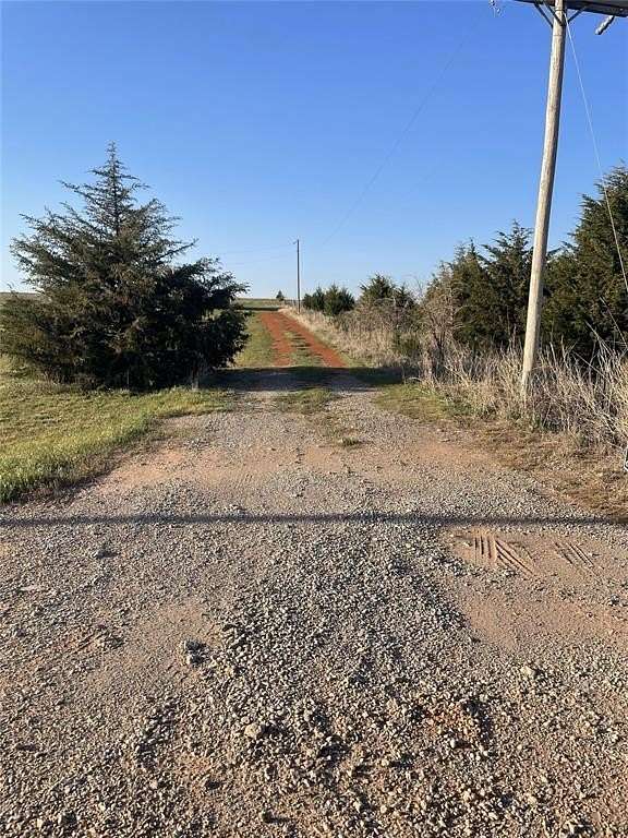 7.5 Acres of Land for Sale in Cashion, Oklahoma