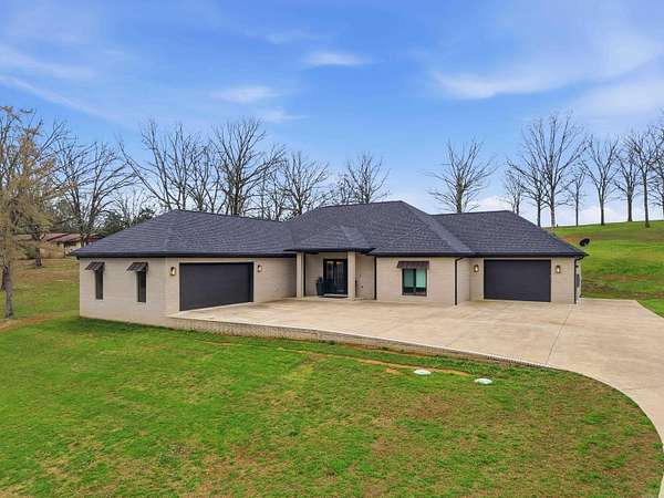 2 Acres of Land with Home for Sale in Greenbrier, Arkansas