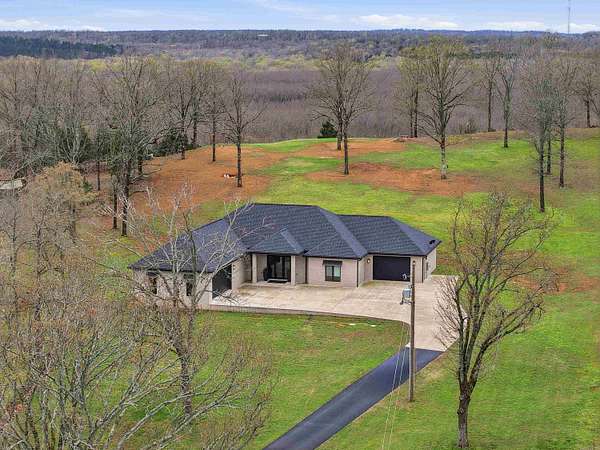 2 Acres of Land with Home for Sale in Greenbrier, Arkansas