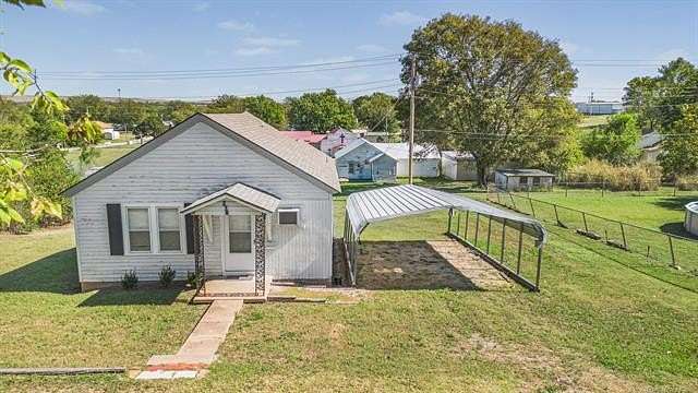2 Acres of Land with Home for Sale in Fairfax, Oklahoma