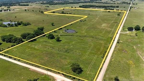 65.6 Acres of Agricultural Land with Home for Sale in Checotah, Oklahoma