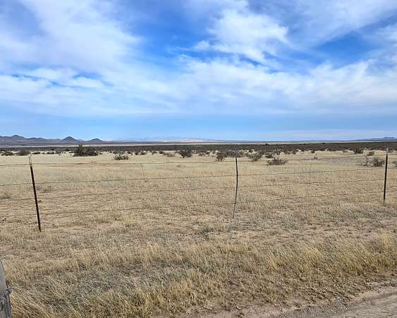 10 Acres of Recreational & Residential Land for Sale in Van Horn, Texas