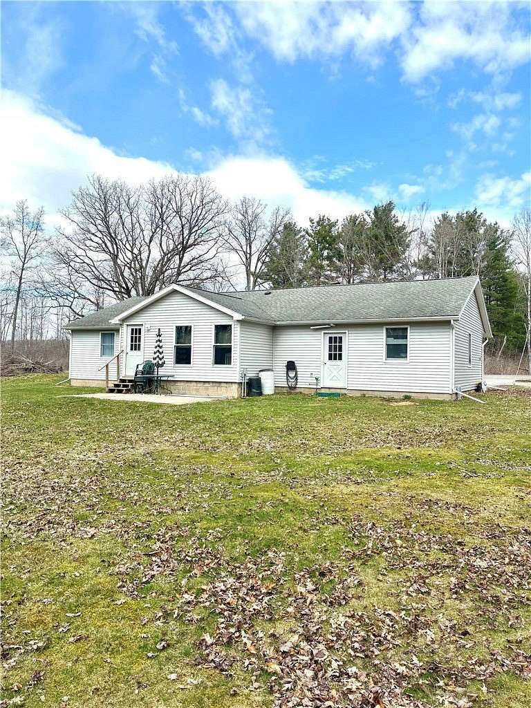 5 Acres of Land with Home for Sale in Branchport, New York