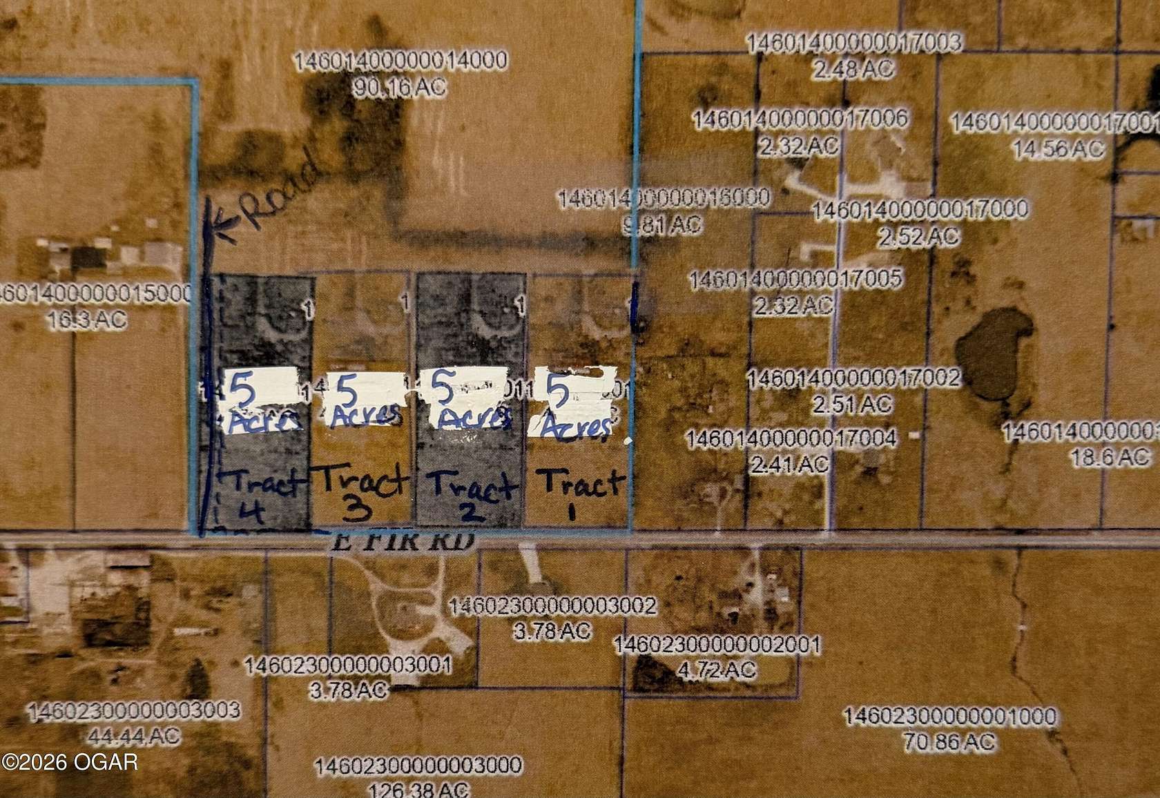 5 Acres of Residential Land for Sale in Carthage, Missouri