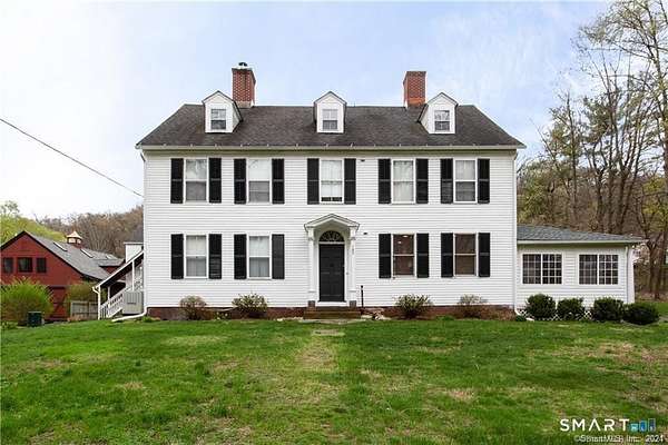 2.44 Acres of Land with Home for Lease in Farmington, Connecticut