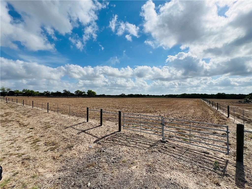 14.4 Acres of Recreational & Residential Land for Sale in Falfurrias, Texas