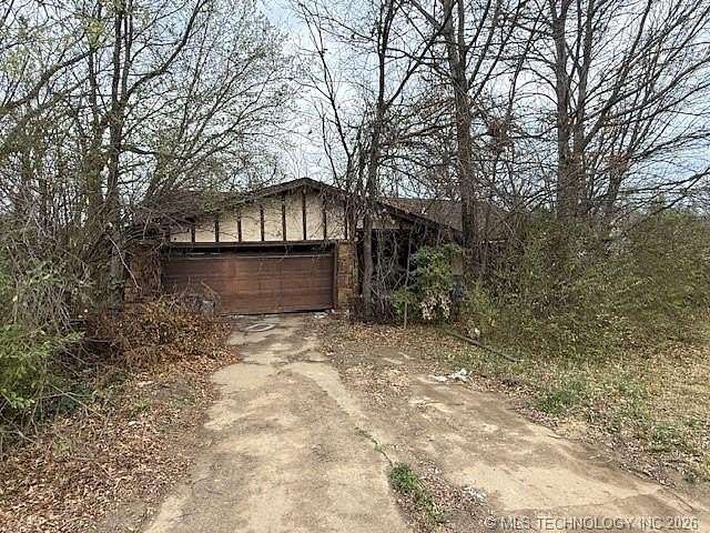 1 Acre of Residential Land for Auction in Wagoner, Oklahoma