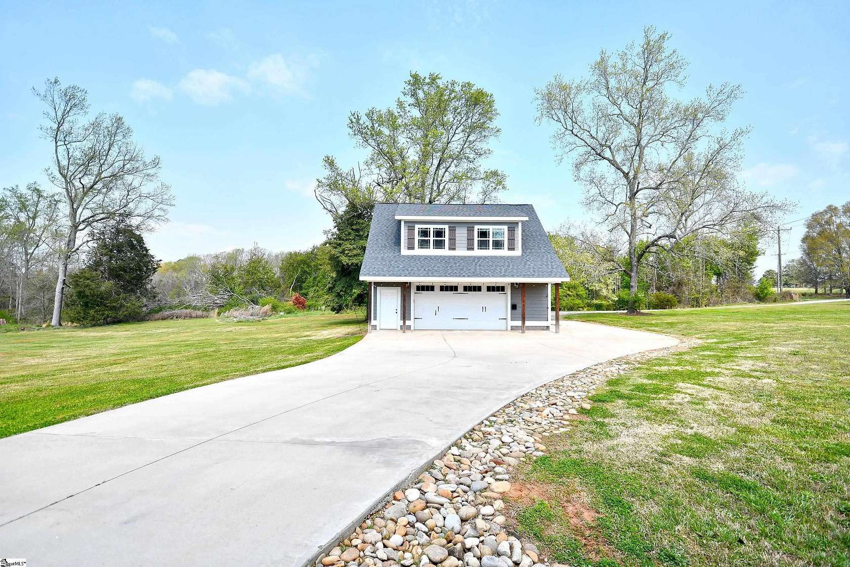 1.33 Acres of Residential Land for Sale in Belton, South Carolina