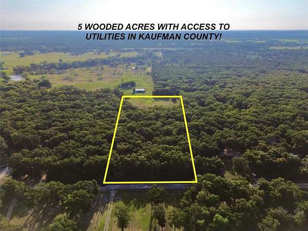 5 Acres of Land for Sale in Kemp, Texas