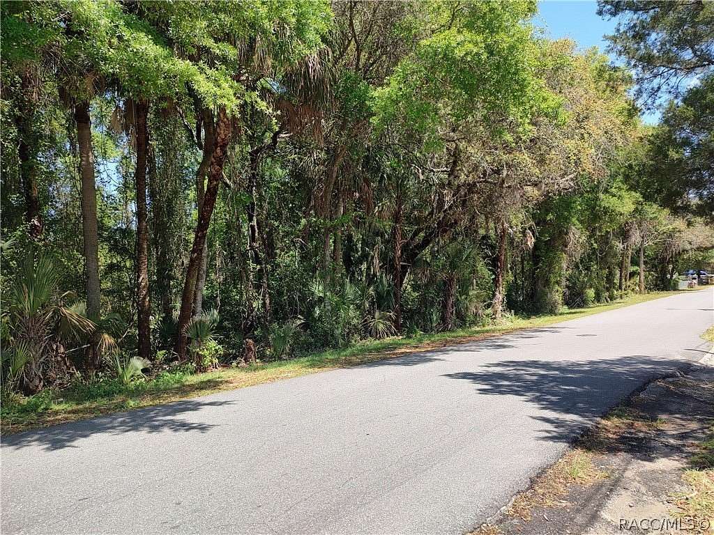 2.13 Acres of Residential Land for Sale in Crystal River, Florida
