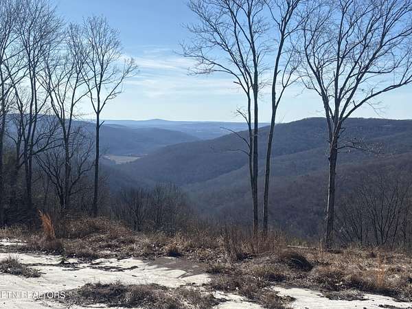 4.7 Acres of Residential Land for Sale in Monterey, Tennessee