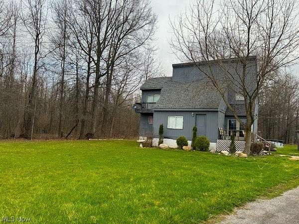 4 Acres of Land with Home for Sale in Brookfield, Ohio