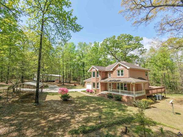 5.76 Acres of Land with Home for Sale in Byron, Georgia