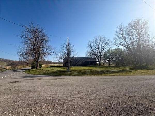 0.5 Acres of Land for Sale in Proctor, Oklahoma
