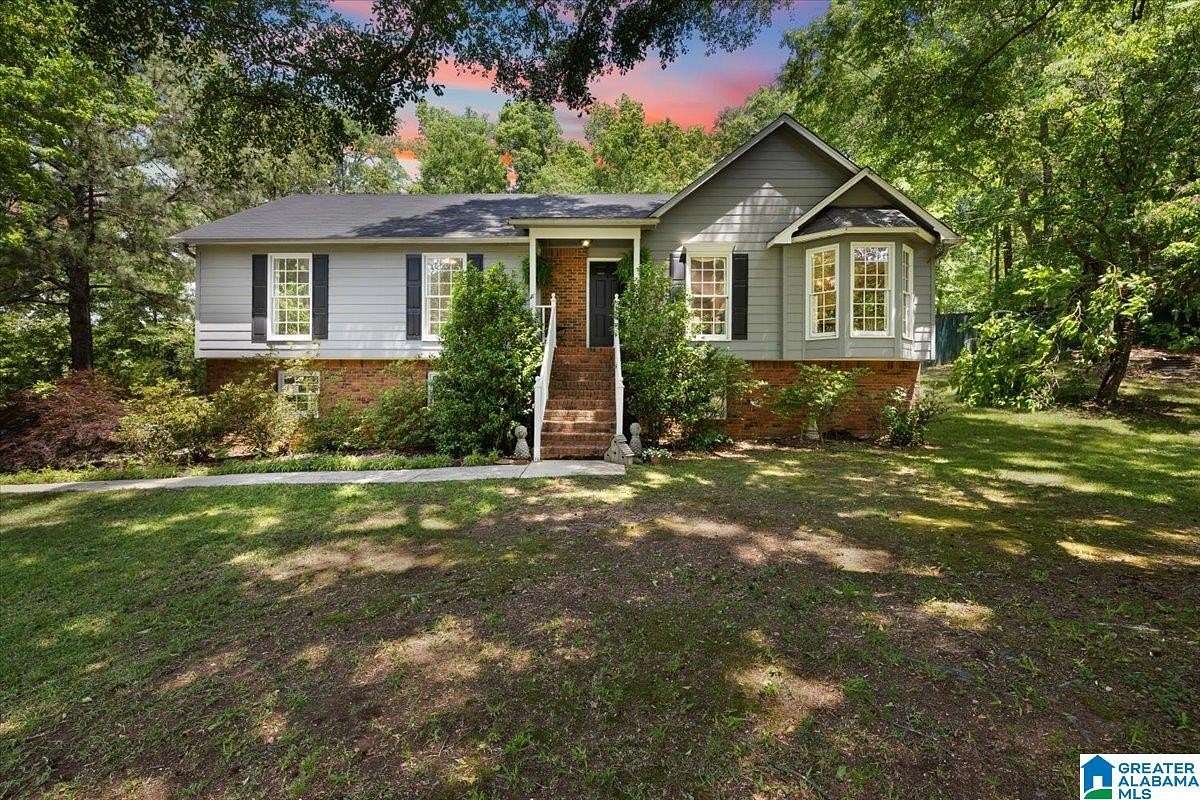 1.5 Acres of Land with Home for Sale in Springville, Alabama