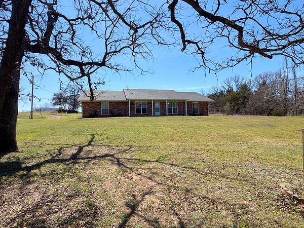 25 Acres of Land with Home for Sale in Wellston, Oklahoma