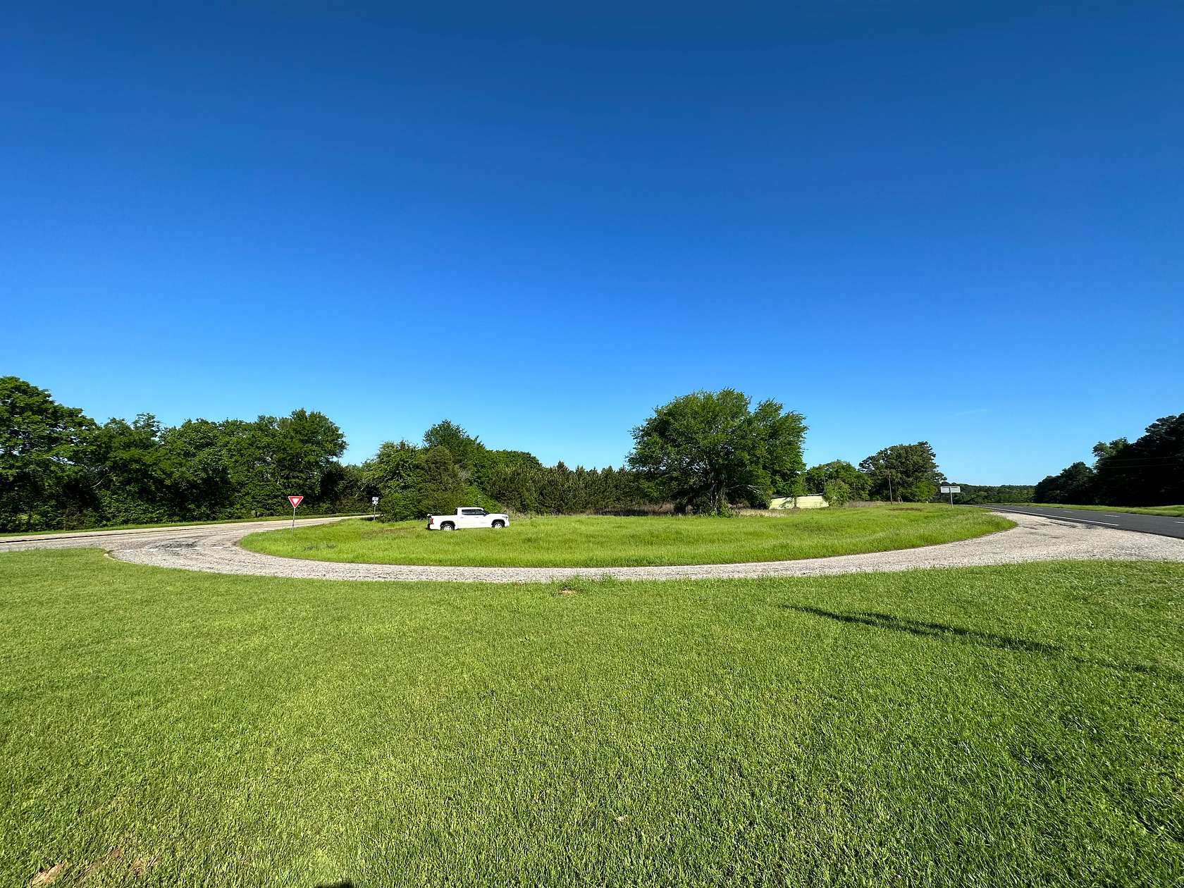 17.1 Acres of Commercial Land for Sale in Alto, Texas