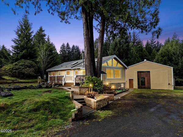 3.3 Acres of Land with Home for Sale in Waldport, Oregon