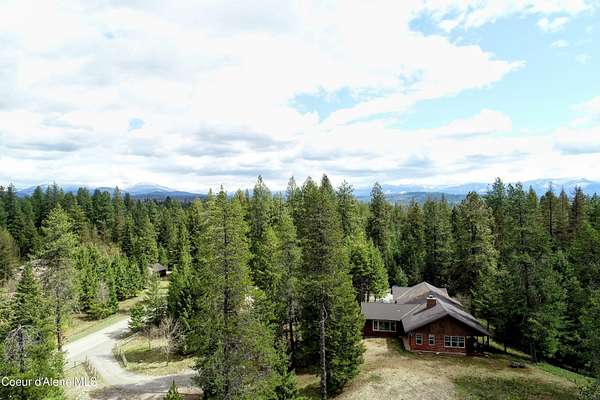 10 Acres of Land with Home for Sale in Sandpoint, Idaho