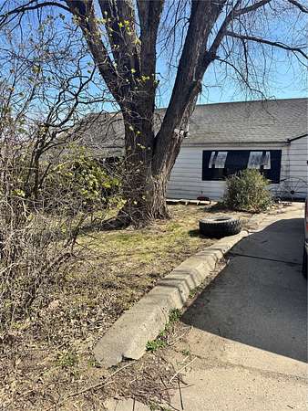 1.74 Acres of Land with Home for Sale in Des Moines, Iowa