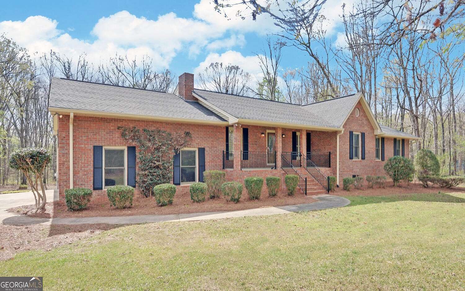 18.2 Acres of Land with Home for Sale in Dewy Rose, Georgia
