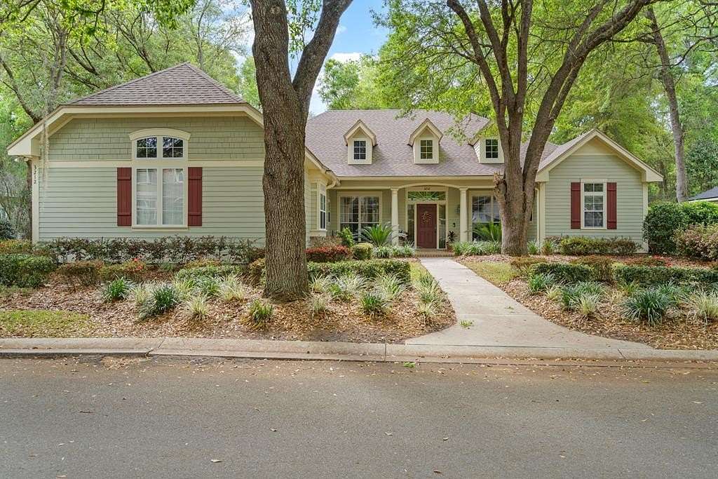 27 Acres of Land with Home for Sale in Gainesville, Florida