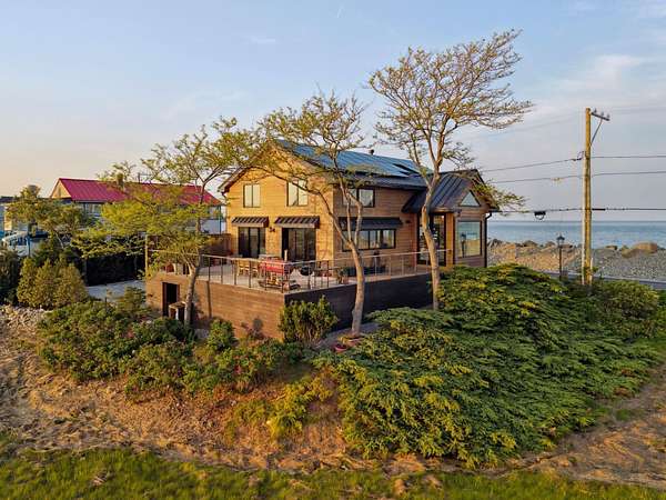 2.52 Acres of Land with Home for Sale in Rye, New Hampshire