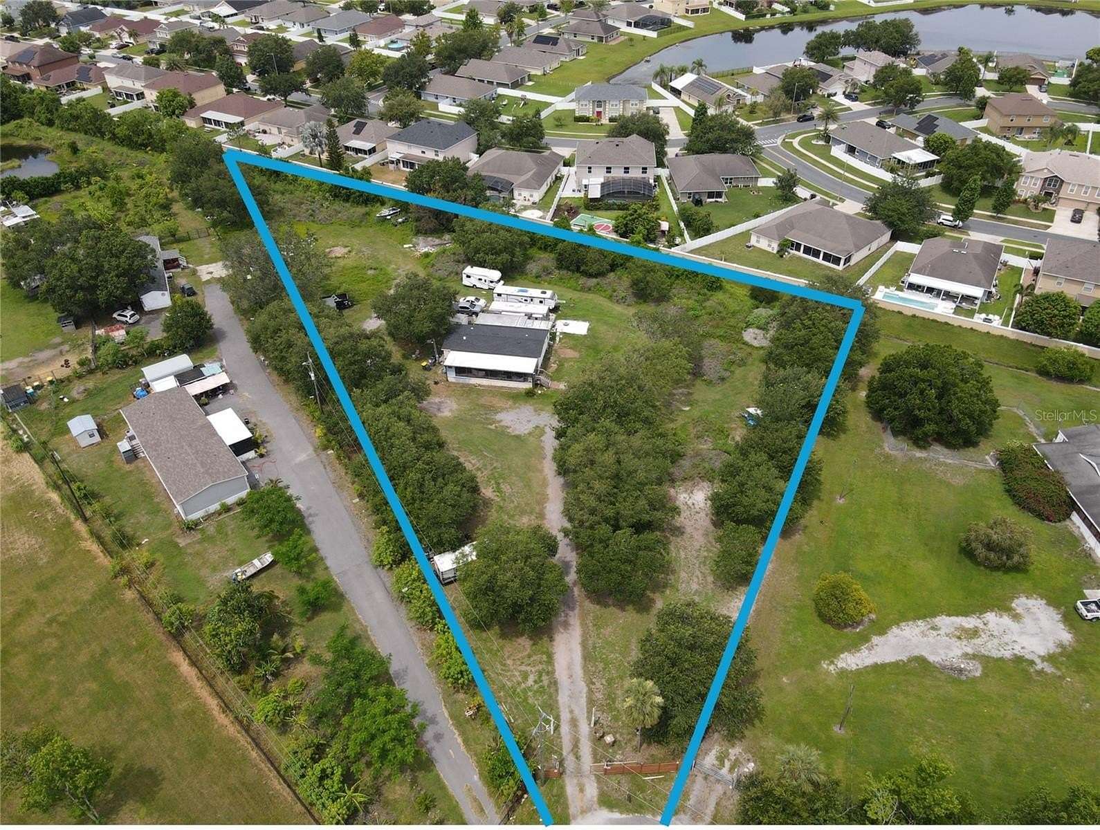 2 Acres of Commercial Land for Sale in Kissimmee, Florida
